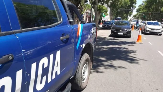 EMBOSCARON Y ROBARON $8 MILLONES DE PESOS A EMPLEADOS DEL SUPER DE LA FAMILIA DE ANTONELA ROCUZZO.