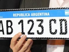 CRISIS TOTAL: EL GOBIERNO AUTORIZÓ CIRCULAR CON PATENTES DE PAPEL POR FALTA DE INSUMOS PARA CHAPAS.