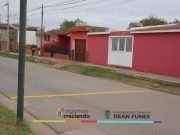 DEÁN FUNES: COLOCARON REDUCTORES DE VELOCIDAD EN CALLES DE LA CIUDAD.