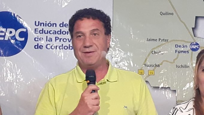 EL SECRETARIO GENERAL DE UEPC ROBERTO CRISTALLI DIJO QUE PASAR DE MINISTERIO DE EDUCACIÓN A SECRETARÍA ¡ES ALARMANTE!