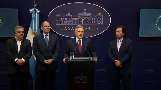 “BUENA SEÑAL INSTITUCIONAL” DIJO LLARYORA, LUEGO DE LA REUNIÓN DE LOS GOBERNADORES CON MILEI.
