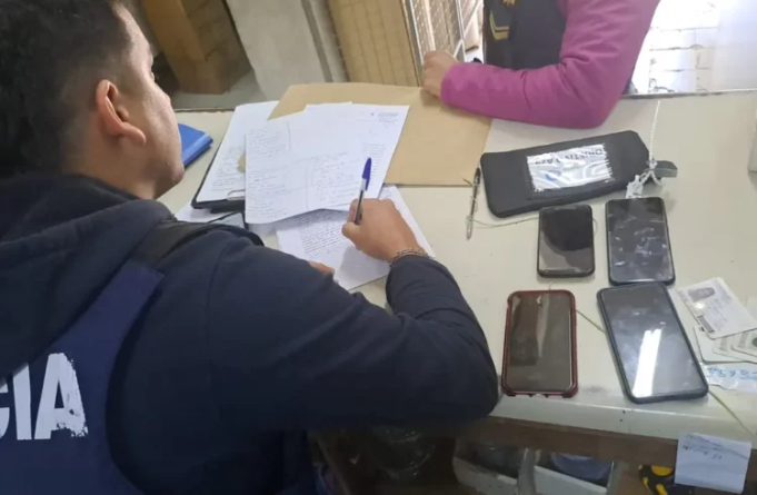 PORNOGRAFÍA INFANTIL: CUATRO DETENIDOS TRAS UN ALLANAMIENTO EN CÓRDOBA.