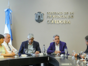 LLARYORA SE REUNIÓ CON LOS 44 DIRECTORES DE HOSPITALES PROVINCIALES.