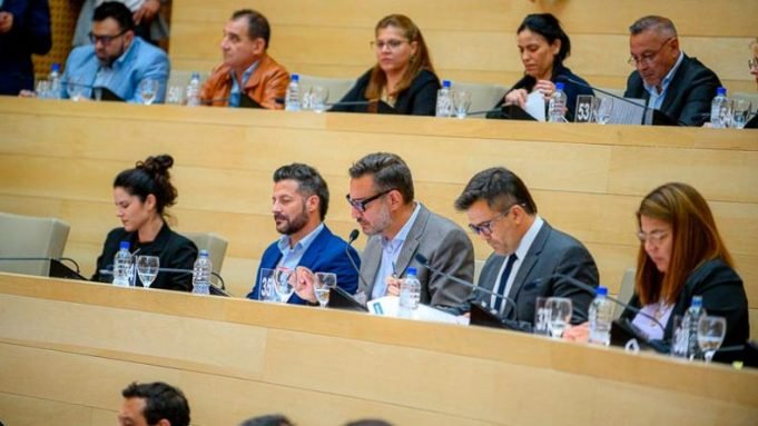 UEPC LE PIDIÓ AL LEGISLADOR FIGUEROA QUE NO COMETA EL ERROR DE OTROS LEGISLADORES VOTANDO POR EL PROYECTO DE AJUSTE QUE IMPACTA EN ACTIVOS Y JUBILADOS.