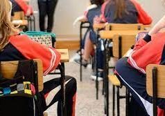 EL GOBIERNO AUTORIZÓ A LOS COLEGIOS PRIVADOS A FIJAR LAS CUOTAS MENSUALES SIN LÍMITES.