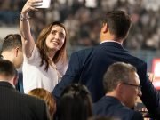 PASA EN REDES: LA VICEPRESIDENTE SE CONFUNDIÓ Y LLAMÓ “FEDERICO LLARYORA” AL GOBERNADOR DE CÓRDOBA.