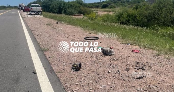 QUILINO: UN CAMIÓN ATROPELLÓ A UN CICLISTA MOCHILERO EN RUTA 60.