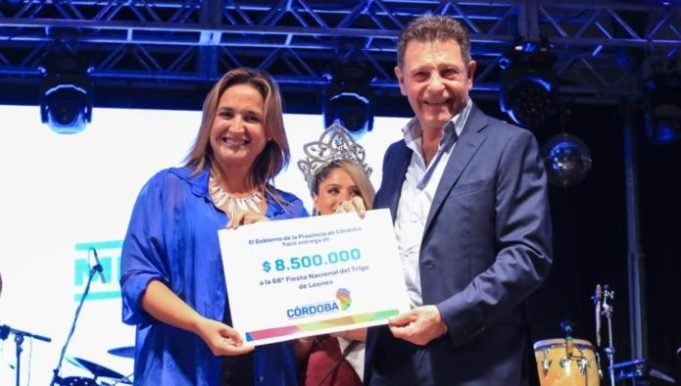MYRIAN PRUNOTTO ASISTIÓ AL CIERRE DE LA FIESTA NACIONAL DEL TRIGO EN LEONES.