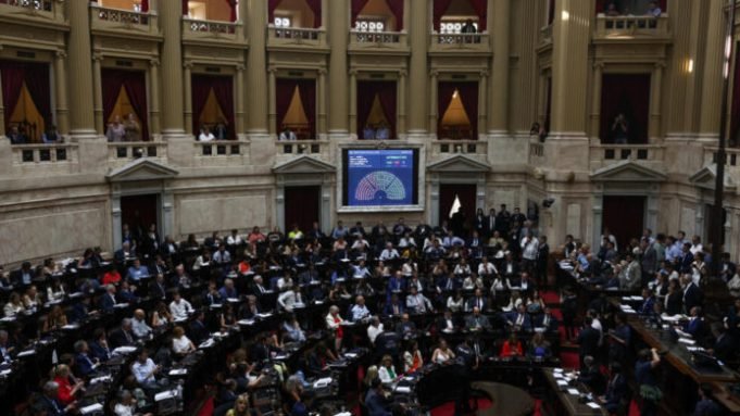 TRAS LA VUELTA A CERO DE LA LEY ÓMNIBUS MILEI EXPRESÓ: “LA CASTA CONTRA EL PUEBLO”.
