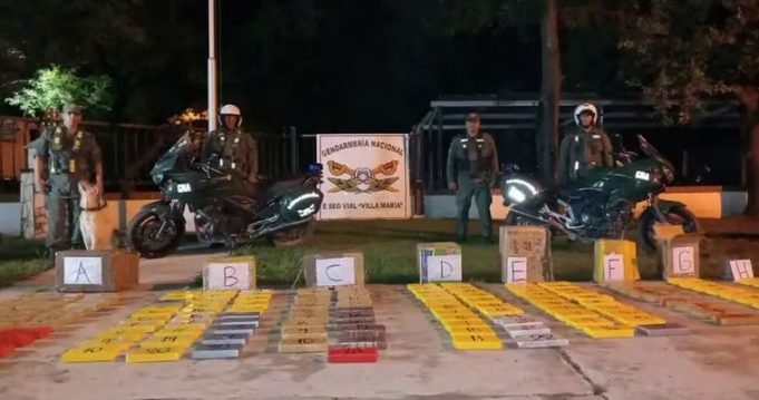 GOLPE AL NARCOTRÁFICO: INCAUTARON 150 KILOS DE COCAÍNA EN MORTEROS.