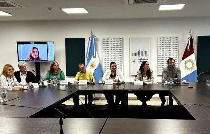 PRUNOTTO LE PIDIÓ A LOS LEGISLADORES TRABAJAR PARA FORTALECER EL ENTRAMADO CULTURAL DE LA PROVINCIA.