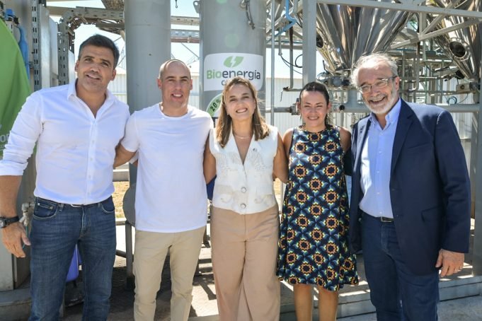PRUNOTTO PARTICIPÓ EN DESPEÑADEROS DE LA INAUGURACIÓN DE UNA PLANTA MODELO DE NUTRICIÓN PORCINA