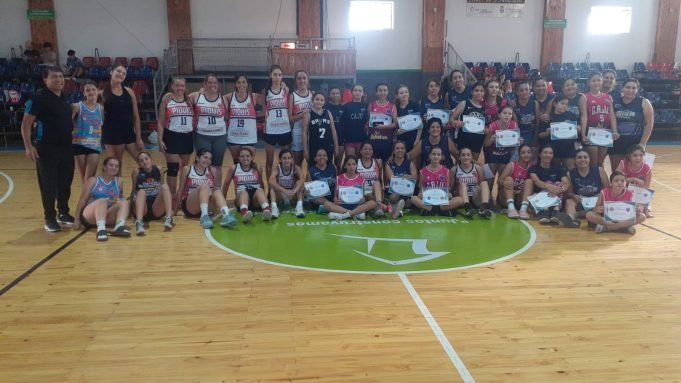 DEÁN FUNES FUE ANFITRIÓN DEL ENCUENTRO DE ESCUELAS DE BASQUET.