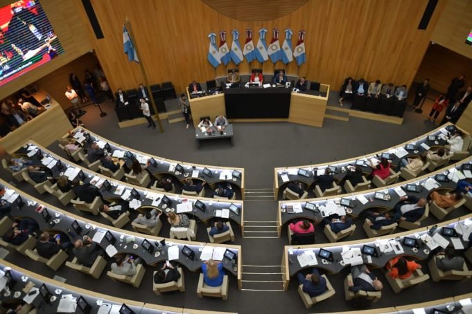 LA LEGISLATURA PIDE QUE NO ELIMINEN TARIFAS DIFERENCIALES DE ENERGÍA PARA EL NORTE Y OESTE CORDOBÉS.