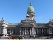 EL CONGRESO ACORDÓ UNA SUBA DEL 30% EN LAS DIETAS DE DIPUTADOS Y SENADORES.