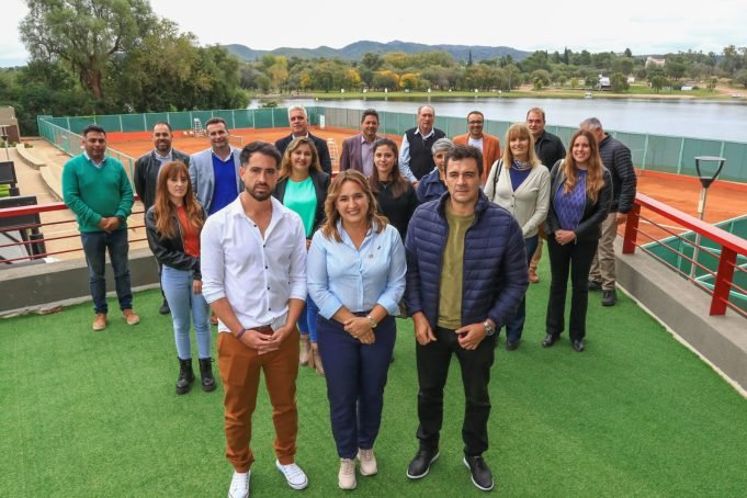 MYRIAN PRUNOTTO SE REUNIÓ CON LA COMUNDAD REGIONAL CALAMUCHITA.