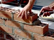 LA MUNI DE DEÁN FUNES TE INVITA A CAPACITARTE EN ALBAÑILERÍA, TALLERES DE OFICIO, CANTO Y GUITARRA.