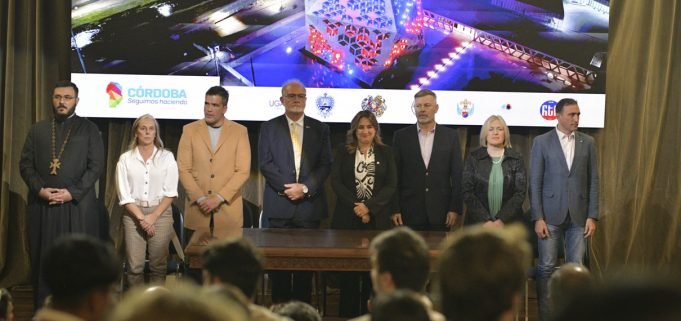 PRUNOTTO ENCABEZÓ EL ACTO CENTRAL POR EL GENOCIDIO ARMENIO, EN REPRESENTACIÓN DEL GOBERNADOR LLARYORA.