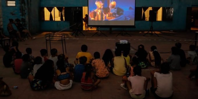 DEÁN FUNES: ESTE VIERNES EL CINE MÓVIL LLEGA A B° PAZ