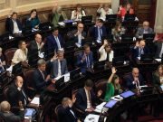 SENADORES DEL PRO SOLICITARON UNA SESIÓN ESPECIAL PARA ANULAR EL AUMENTO DE SUELDO.