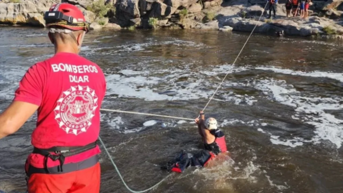 FALLECIÓ UN HOMBRE DE 34 AÑOS AL CAER AL CAUCE DEL RÍO EN LA CALERA.