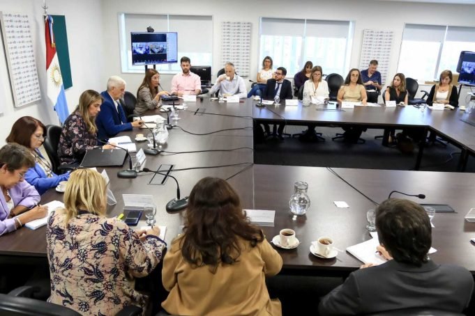 INTENSA ACTIVIDAD DE COMISIONES PERMANENETES EN LA LEGISLATURA DE CÓRDOBA.