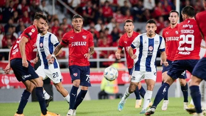 COPA DE LA LIGA: TALLERES EMPATÓ 2 – 2 CON INDEPENDIENTE Y QUEDÓ AFUERA DE LOS PLAYSOFFS.