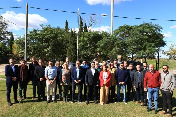 PRUNOTTO PRESIDIÓ UN ENCUENTRO DE INTENDENTES Y LEGISLADORES DEL DEPARTAMENTO SAN MARTÍN.