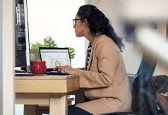 OPORTUNIDAD LABORAL: ¿ESTÁS BUSCANDO TRABAJO REMOTO EN EL SECTOR PRIVADO?