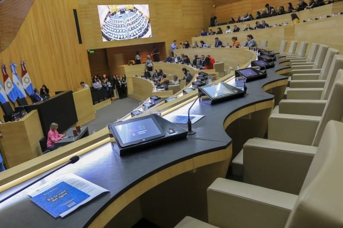 LA LEGISLATURA DE CÓRDOBA NO SESIONÓ POR FALTA DE QUÓRUM.