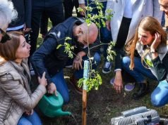 DE LA MANO DE ABEL PINTOS SE PLANTARON 100 ÁRBOLES NATIVOS EN EL PARQUE DEL KEMPES.