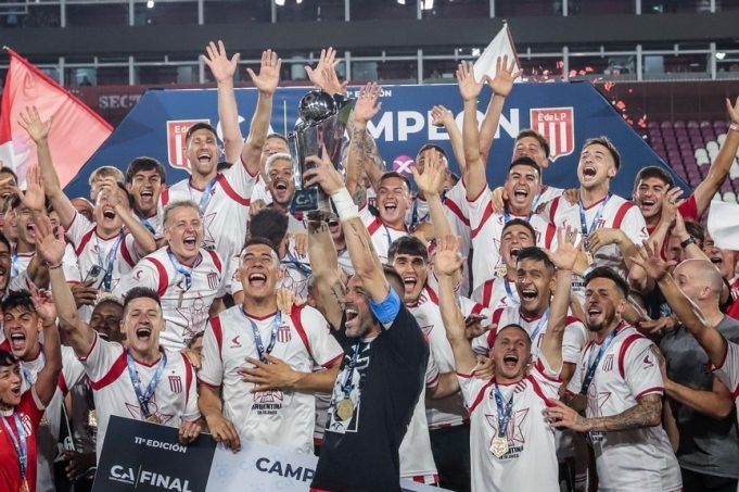 ¡ESTUDIANTES DE LA PLATA CAMPEÓN DE LA COPA DE LA LIGA!
