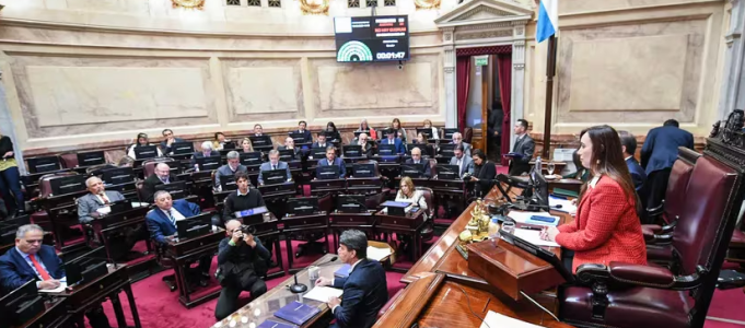 AL FINAL SENADORES NO RECIBIRÁN AUMENTO.