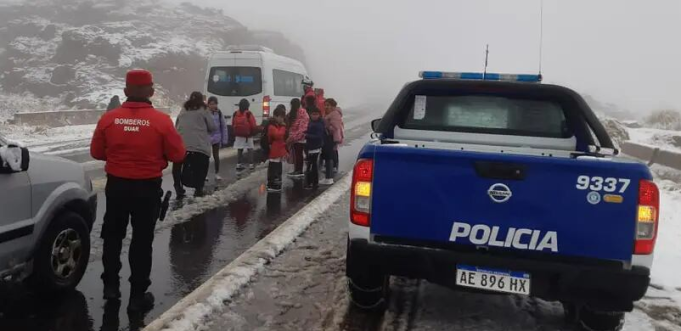 CORTE TOTAL EN ALTAS CUMBRES POR NIEVE.