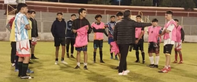 PRIMERAS PRÁCTICAS EN EL FUHAD CORDI DE LAS PRESELECCIONES CATEGORÍAS 13 Y 15 DE LA LIGA ISCHILIN.