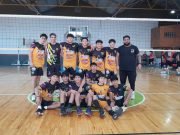 LOS CHICOS DE ATLÉTICO VOLEY VENDERÁN PIZZAS PRECOCIDAS PARA PODER COMPETIR EN LA COPA DE ORO.