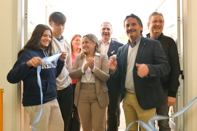 PRUNOTTO Y FERREYRA INAUGURARON LA AMPLIACIÓN DEL IPEM 378 DE AGUA DE ORO.