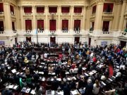 LUEGO DE SEIS MESES EL GOBIERNO LOGRÓ LA APROBACIÓN DE LA LEY BASES.