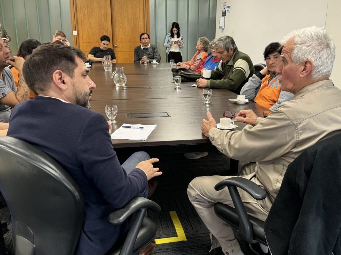 COOPERATIVAS DE “NARANJITAS” FUERON RECIBIDAS EN LA LEGISLATURA.