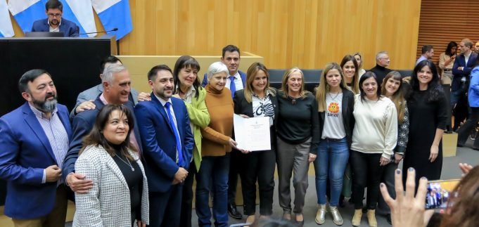 LA UNICAMERAL CORDOBESA ADHIRIÓ A LA LEY LUCIO.