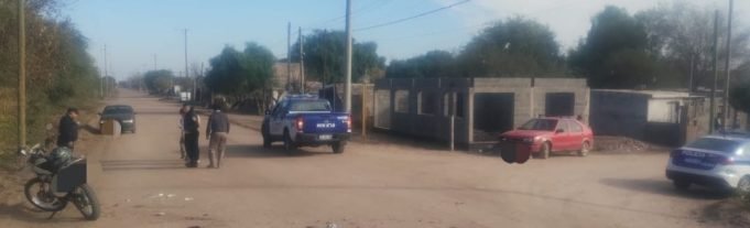 DEÁN FUNES: UN RENAULT 19 COLISIONÓ CON UNA MOTOMEL EN B°KM 2.