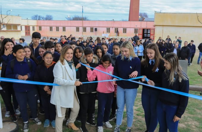 PRUNOTTO PRESIDIÓ EN EL ARAÑADO LA INAUGURACIÓN DEL TECHO DEL PLAYÓN IPEA 225.