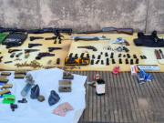 CÓRDOBA: EN UN ALLANAMIENTO POR UN TELÉFONO HALLARON UN ARSENAL DE GUERRA.