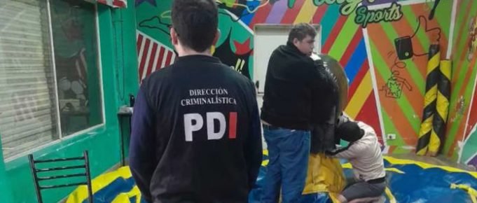UNA NENA DE 7 AÑOS FALLECIÓ AL CAER DE UN TORO MECÁNICO DURANTE UN CUMPLE INFANTIL.