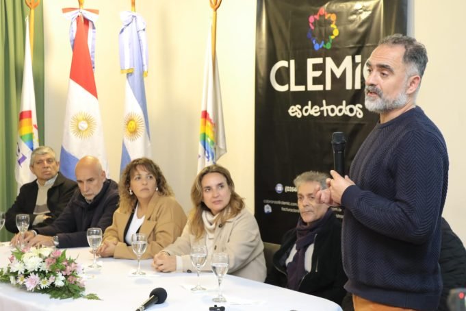 MYRIAN PRUNOTTO ACOMPAÑÓ EL LANZAMIENTO DE LA UNIVERSIDAD DE COOPERATIVAS Y MUTUALES DEL NOROESTE.
