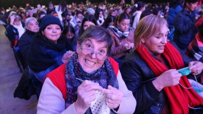 D️EÁN FUNES: SE VIENE LA JORNADA SOLIDARIA TEJIENDO EN COMUNIDAD CON SHOW MUSICAL EN VIVO.