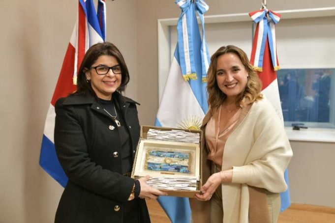 LA VICEGOBERNADORA PRUNOTTO RECIBIÓ A LA EMBAJADORA DE COSTA RICA EN ARGENTNA.