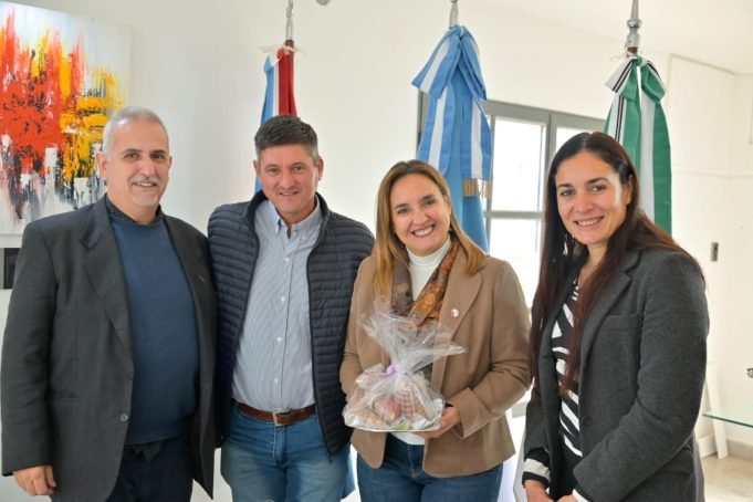 MYRIAN PRUNOTTO RECORRIÓ OBRAS EN GENERAL FOTHERINGHAM.