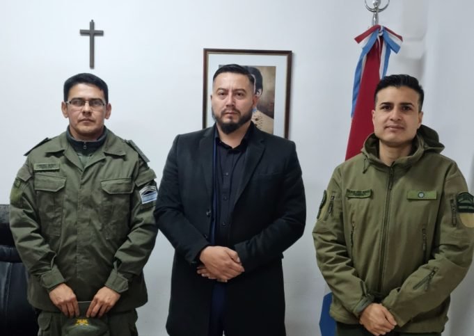 REUNIÓN PARA FORTALECER LA SEGURIDAD EN QUILINO Y VILLA QUILINO.