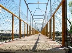 DEÁN FUNES: MUERTE DE ETIOLOGÍA DUDOSA. UN JOVEN DE 27 FALLECIÓ AL CAER DE LA PASARELA DEL FERROCARRIL.